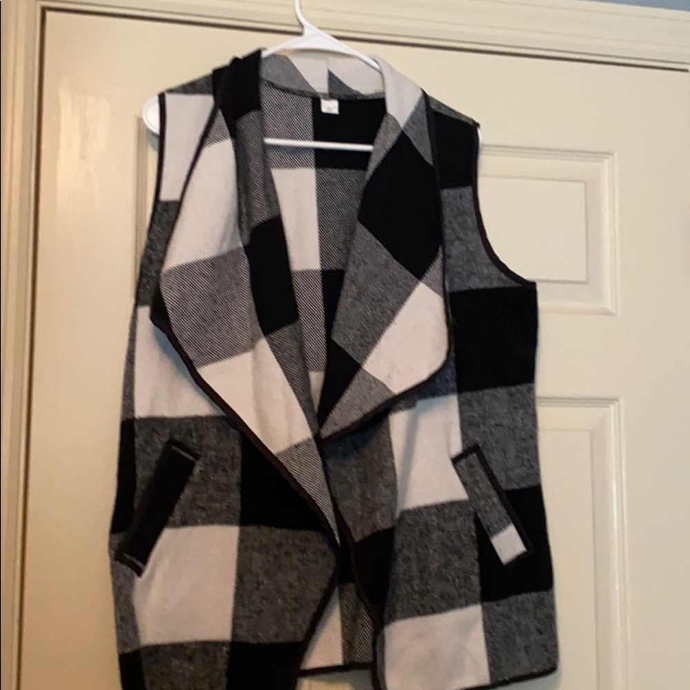 Size XL vest. Weekend fun piece